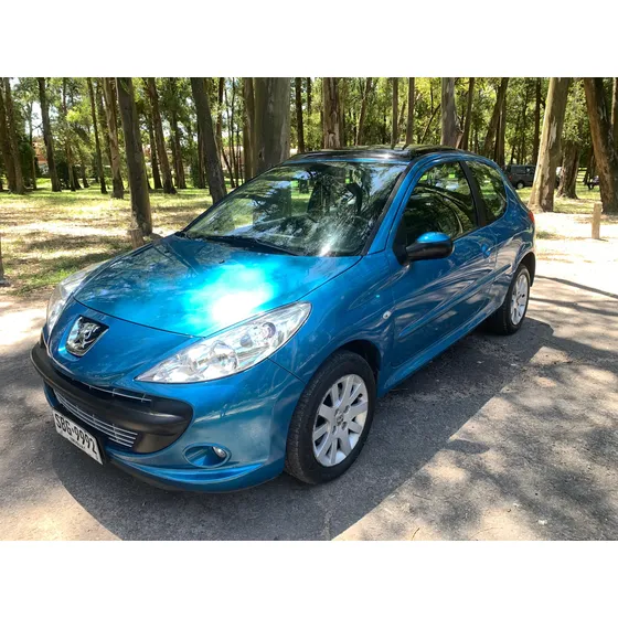 Peugeot 207 1.6 Compact Image Permuto Financko 100%