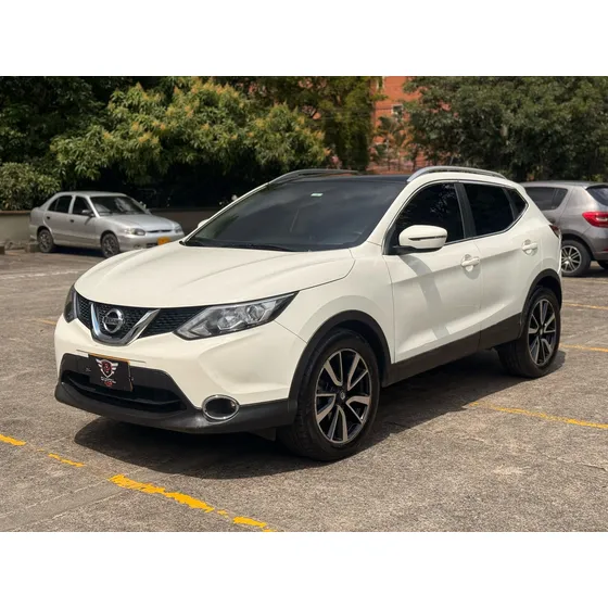 Nissan Qashqai 2.0 Exclusive 142 Hp