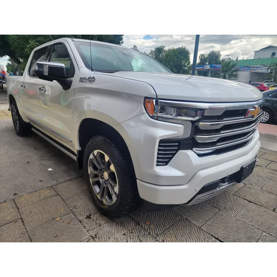 Chevrolet Cheyenne 5.3 Dobre Cabina High Country 4x4 At