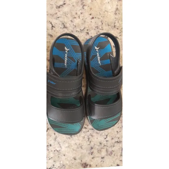 Sandalias De Niño Rider. Usadas