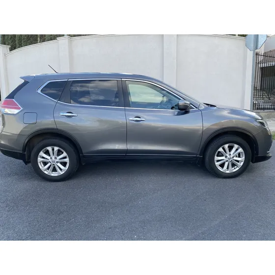 Nissan X-trail 2.5 Sense 2 Row Cvt 2017