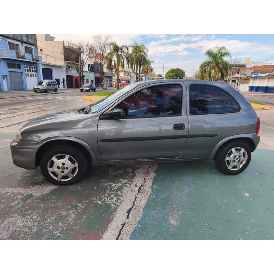 Chevrolet Corsa Classic 1.6 Gl Aa Dh