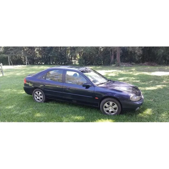 Ford Mondeo 2.5 Ghia V6