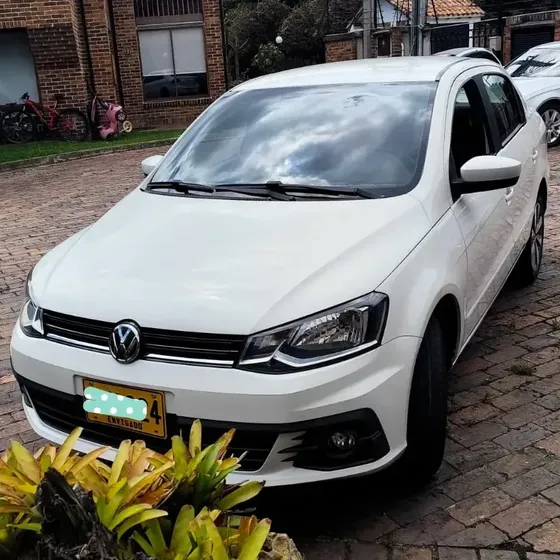 Volkswagen Voyage 2017 1.6 Highline