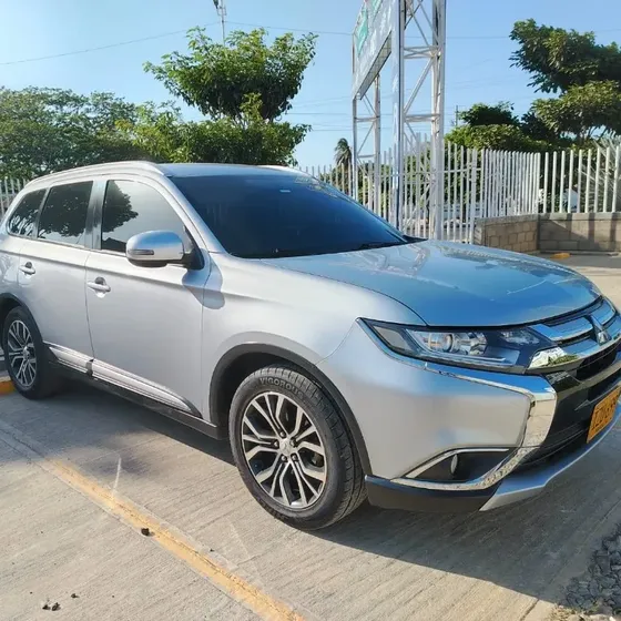 Mitsubishi Outlander 2016 Lx