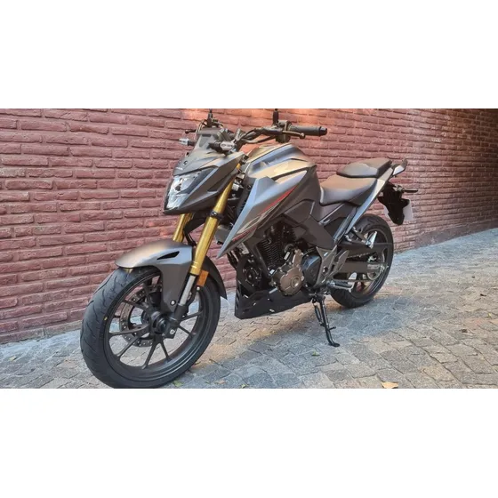 Honda Cb300f 2024 - ¡como Nueva! Solo 100 Km