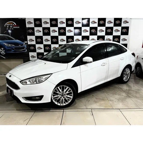 Ford Focus 2.0 Se Plus Sedan 16v Flex 4p Powershift