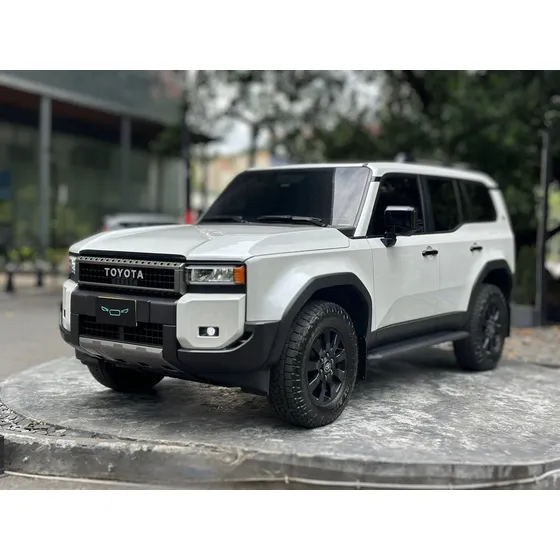 Toyota Land Cruiser Prado 2.4 First Edition At8