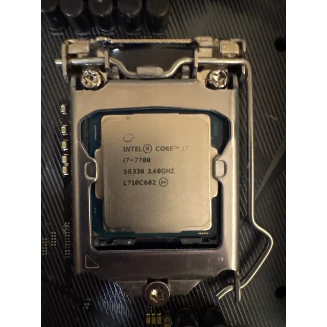 Procesador Gamer Intel Core I7-7700