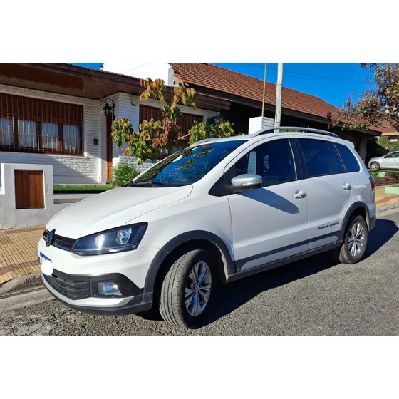 Volkswagen Suran Cross 1.6 Highline Msi 110cv . 16 Valvulas