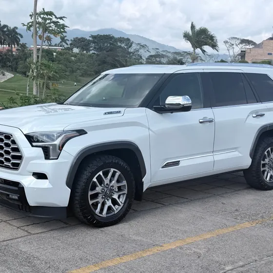 Toyota Sequoia 2026 1794 Hibrida