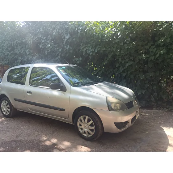 Renault Clio 1.2 Campus Pack Ii 75cv