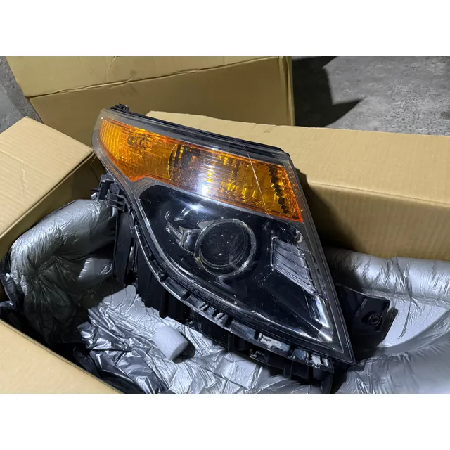 Par De Faros Delantero Originales Ford Explorer 2012-2015.