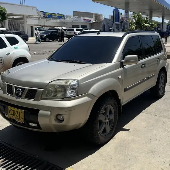 Nissan Xtrail 2010 2.2 S Basica