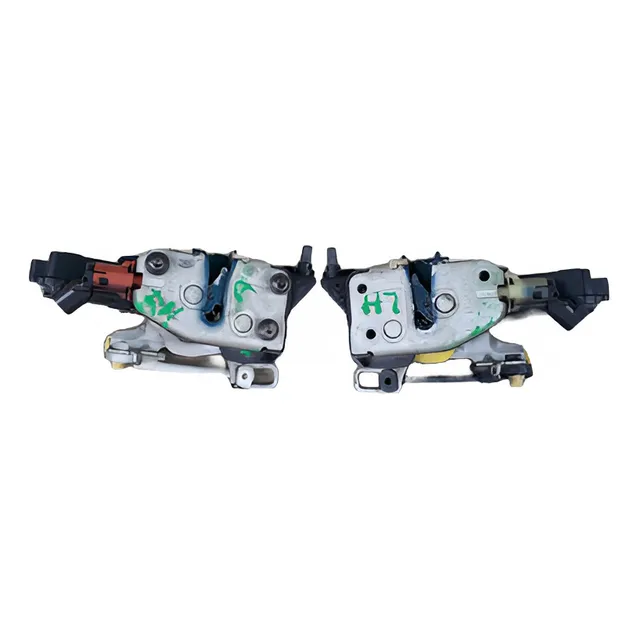 Cerradura De Puerta Trasera De Ford Explorer 2006/2010 Usada