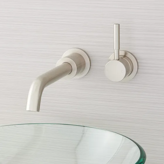 Grifo Baño Montado Pared Mango Palanca