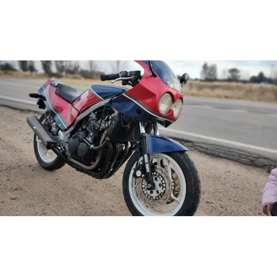Yahama Fzr 400cc