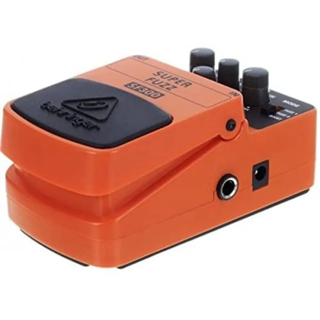 Pedal de efecto Behringer Super Fuzz SF300 naranja