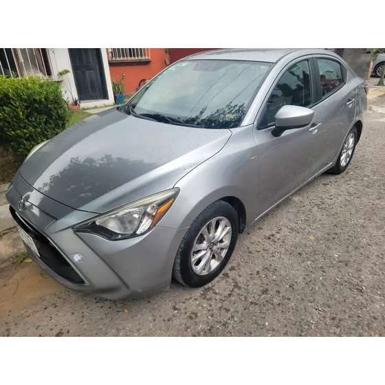 Toyota Yaris 1.5 5p Core Mt