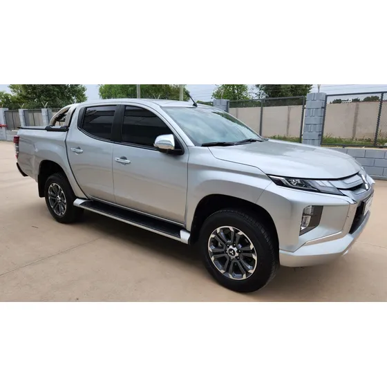Mitsubishi L200 2.4 Di-d High Power 181cv Cuero