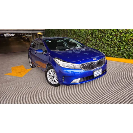 Kia Forte 2.0 Hb 5 P Ex At