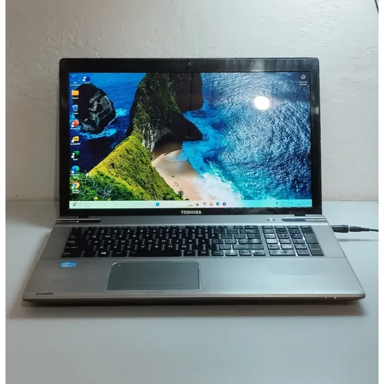 Notebook Toshiba Satellite Core I7 Octa Core Windows 11 Pro Prateado