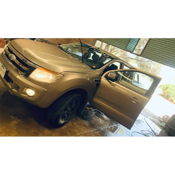 Ford Ranger 2.3 Chasis Doble Cab Xlt 5vel Mt