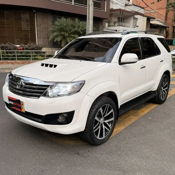 Toyota Fortuner 2014 3.0 Sr5