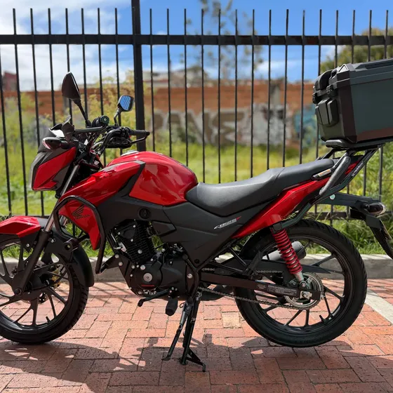 Honda Cb125f Max - 1.426 Kms