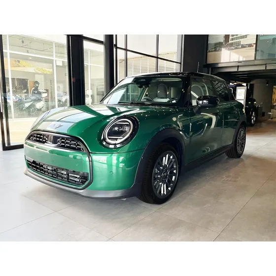 Mini Cooper 1.5 C At 5p