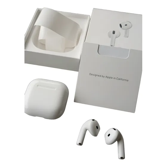 AirPods 4 Originales. Como Nuevo Incluye Forro Protector