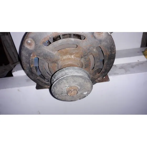 Motor Hormigonera  Funcionando Tira Humo 2500 Pesos