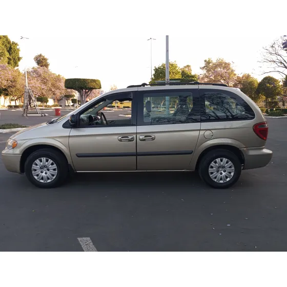 Chrysler Voyager Lx At