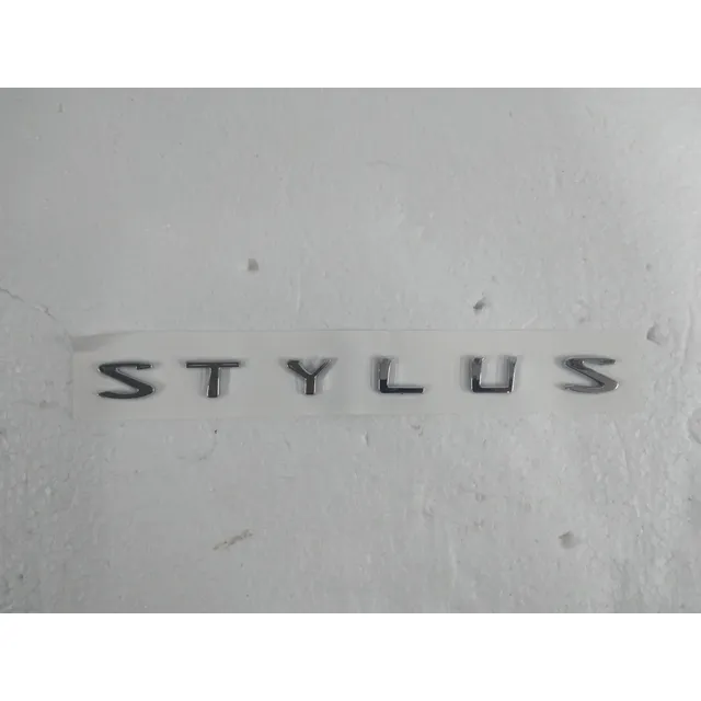 Emblema Stylus Kia Río Nuevo 