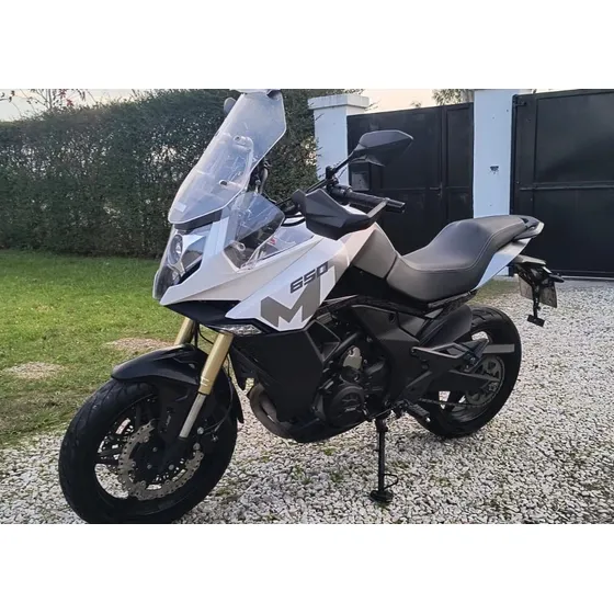 Cf 650 Mt Impecable Estado, Con Muchos Accesorios