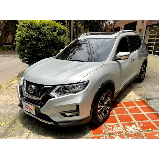Nissan X-trail 2.5 Advance