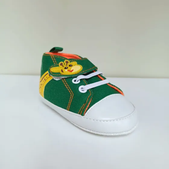 Set De Zapatitos Y Medias De Bebé