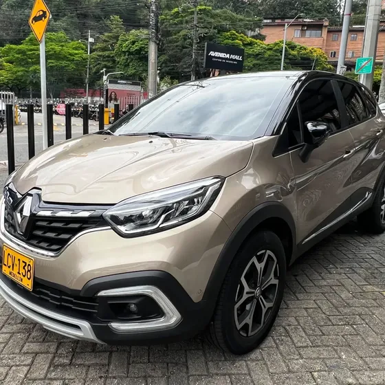 Renault Captur 2023 1.3 T Iconic Cvt
