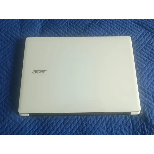 Portatil Acer Blanco - Windows 10 - 500gb Memoria - 4 Gb Ram