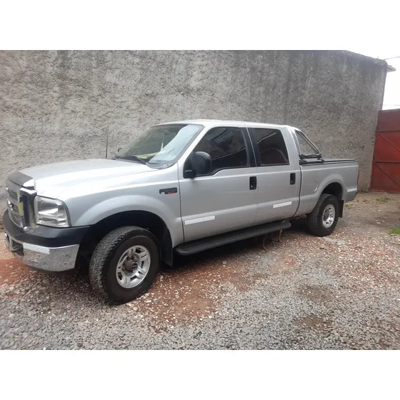 Ford F-100 3.9 Cab. Doble Xlt 4x4