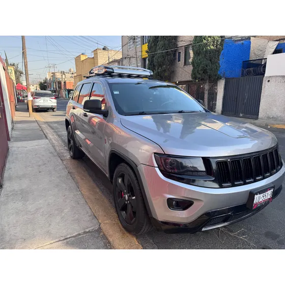 Jeep Grand Cherokee 5.7 Limited Premium V8 4x2 Mt