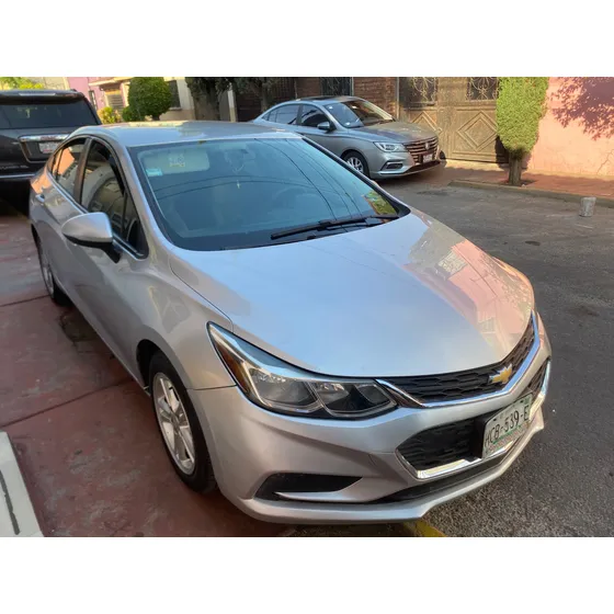 Chevrolet Cruze 1.4 Ls Mt