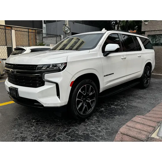 Chevrolet Suburban 5.3 Rst 4x4 At
