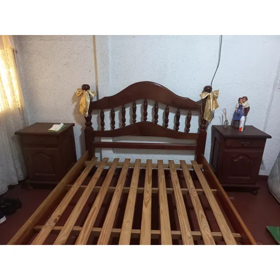 Cama 2 Plazas 1.40 Mt X 1.90 Mt Algarrobo + 2 Mesas De Luz
