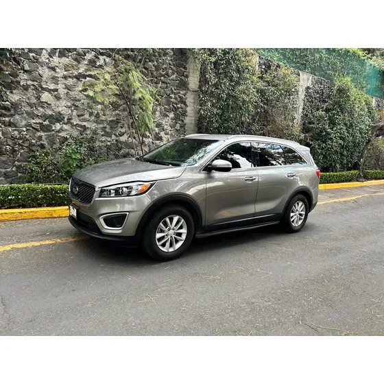 Kia Sorento 2.4 Lx At