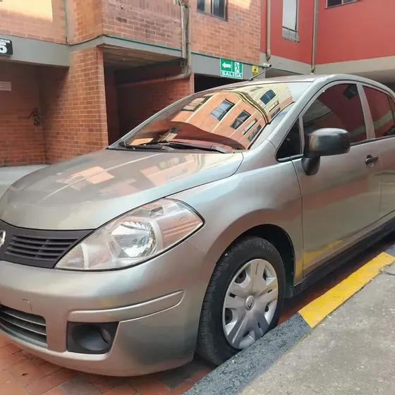 Nissan Tiida Sd 2013 1.6 Miio