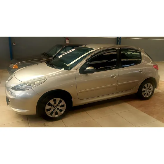 Peugeot 207 1.4 Xr Flex 5p