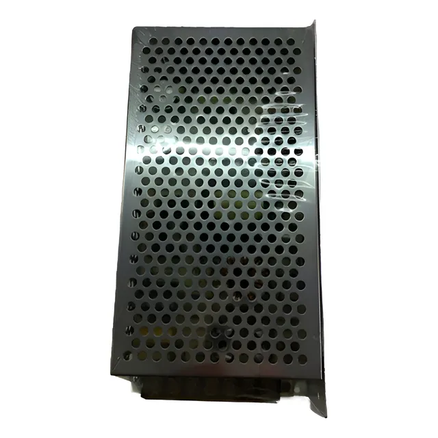 Fuente De Alimentación De 12 Volts 15 Ampers 