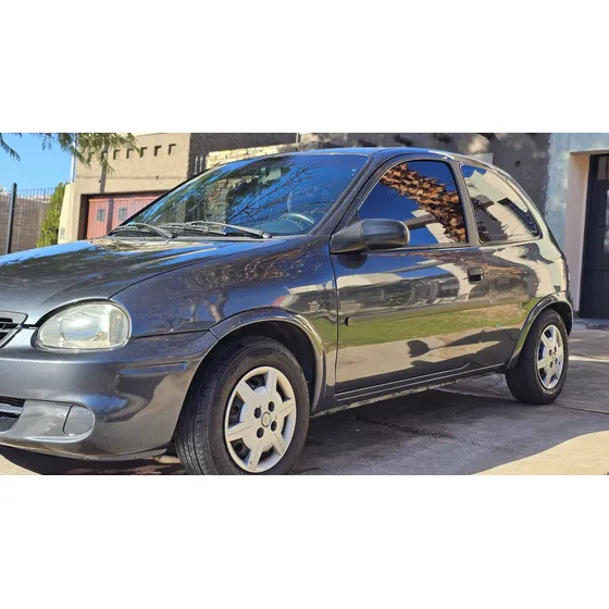 Chevrolet Corsa Classic 1.6 Gl Aa 3p