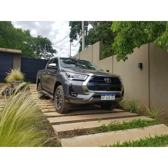 Toyota Hilux Pick-up 2.8 Cd Srx 204cv 4x2 At